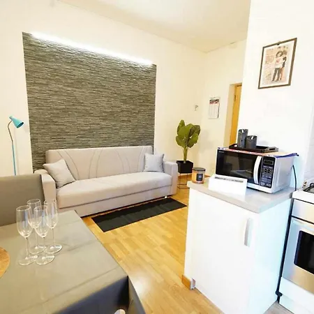 Destiny 4 Borgo Venezia *
