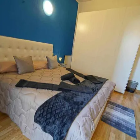 Destiny 4 Borgo Venezia Apartment *